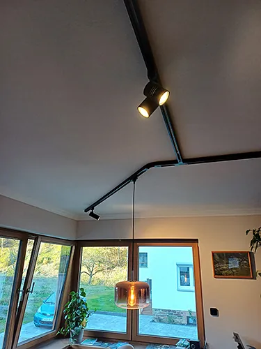 Dekenbeleuchtung in einem Wohnraum